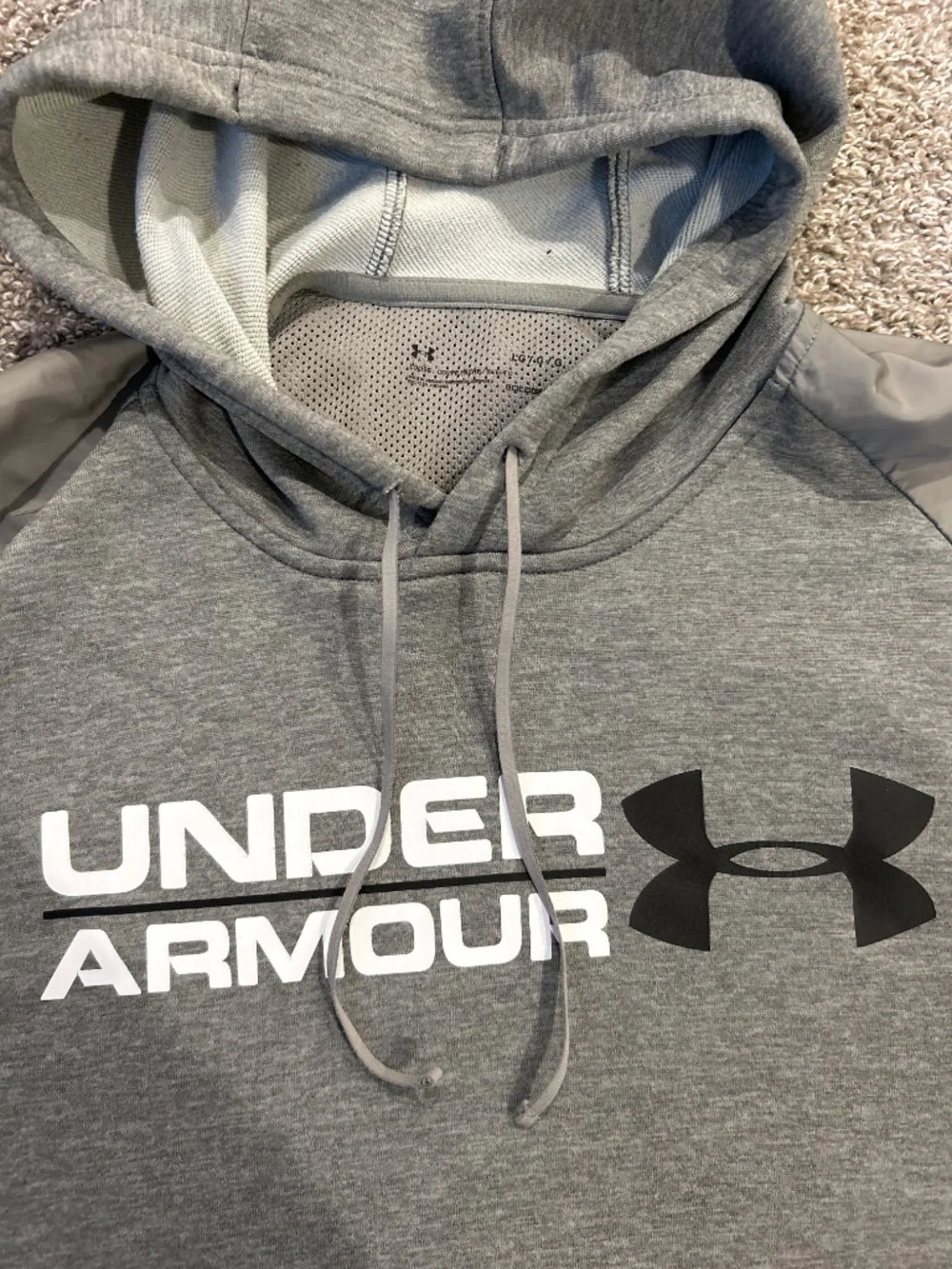 Under Armour mens green hoodie size Large